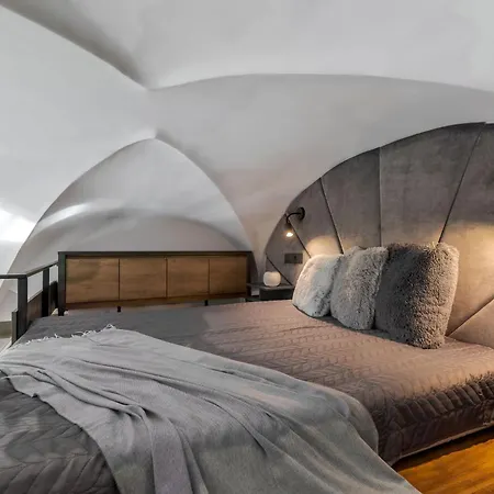 Eim Apartment *
